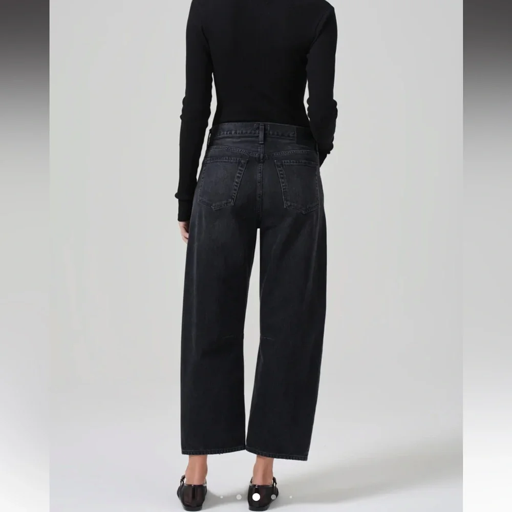 Citizens of Humanity Miro Barrel Leg Jeans - Picture 2 of 13